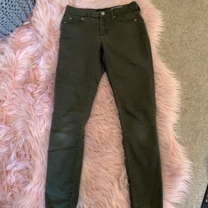 Green high waisted jeggings!